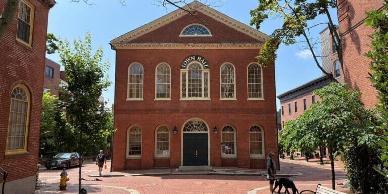 Historic-Charm-of-Salems-Old-Town-Hall-768×576